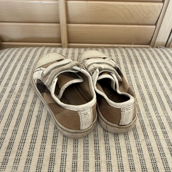 Burberry toddler sneakers - Picture 7 of 8
